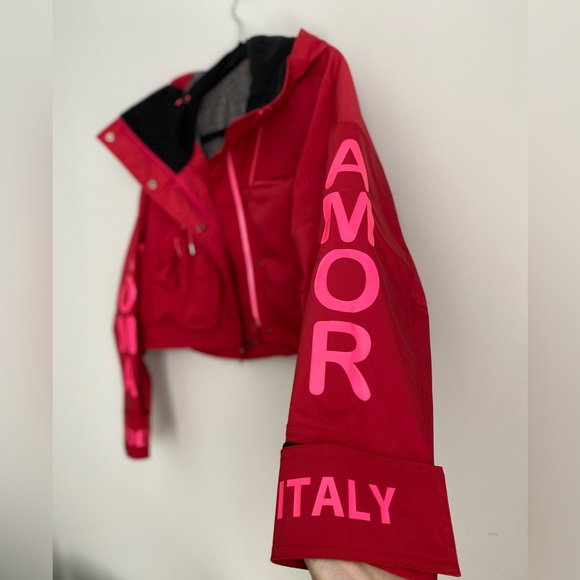 Like new FENDI Roma Amor Short Hooded Parka In Red $1,980 38 XS - Picture 8 of 15